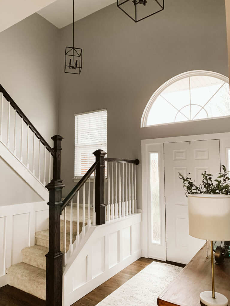 modern farmhouse foyer