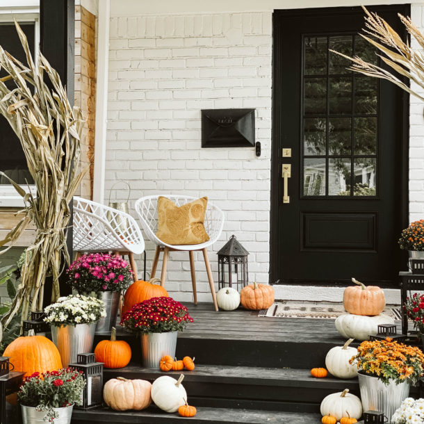 how to style your front porch for Fall