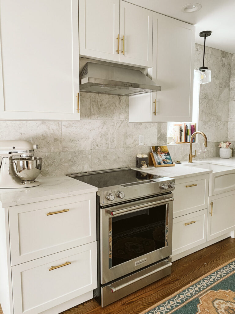 HOW TO STYLE A KITCHEN WITH WHAT YOU ALREADY HAVE image 1