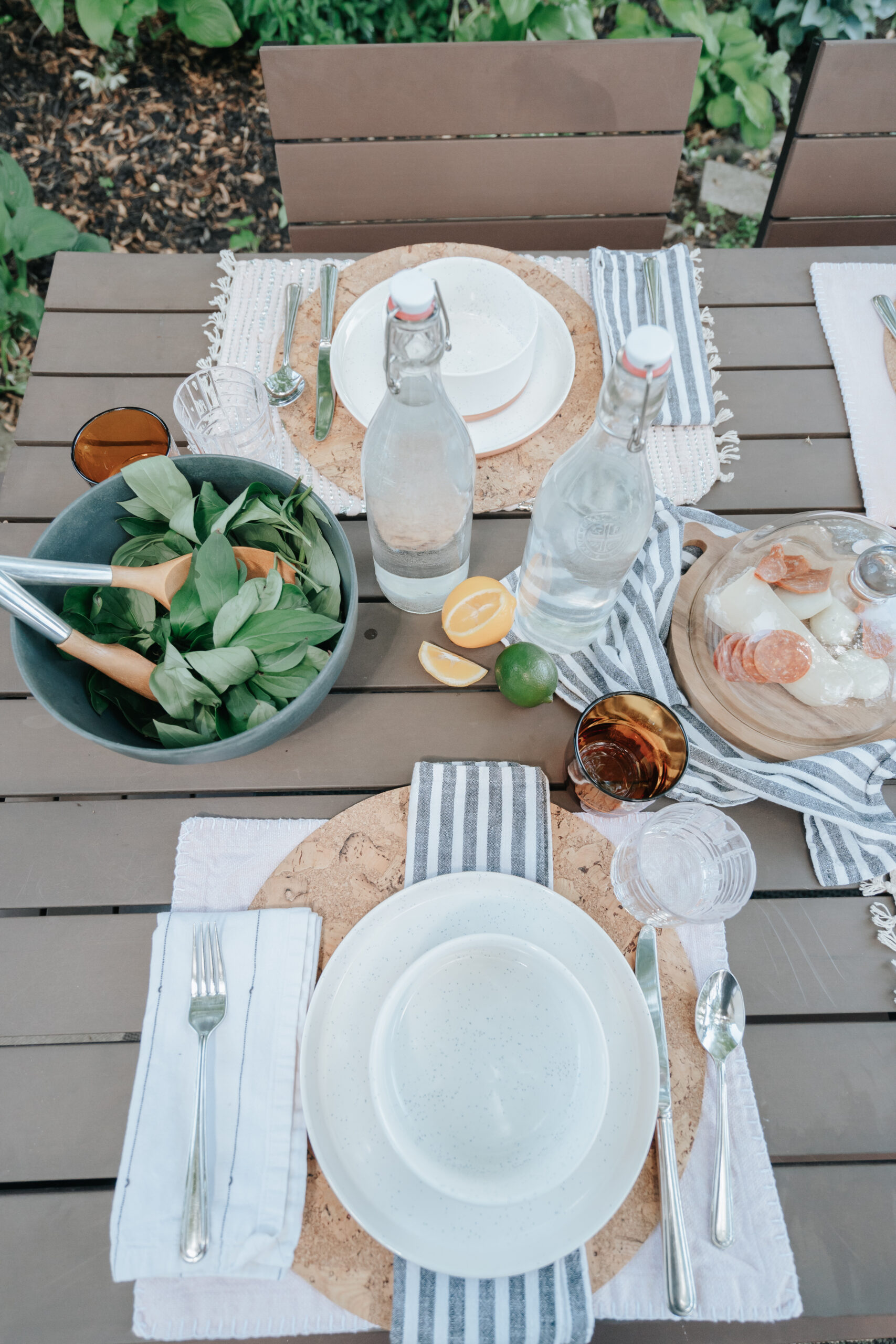 ULTIMATE OUTDOOR DINING GUIDE image 2